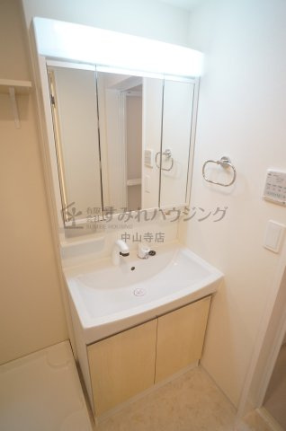 アンソレイユ宝塚の洗面所