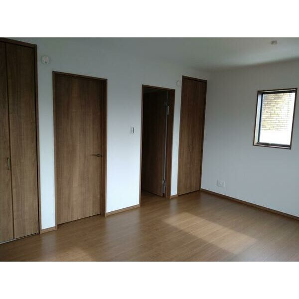 瑞穂区御莨町貸家Ｂ棟の居間・リビング