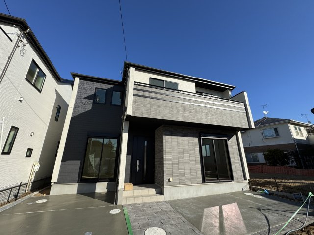 市川市菅野２丁目新築戸建【八幡小学校：10分】の外観|2号棟外観・完成済み内覧可能です！