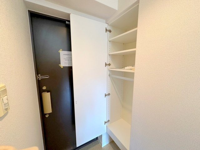 クレアート新大阪セレニティの収納