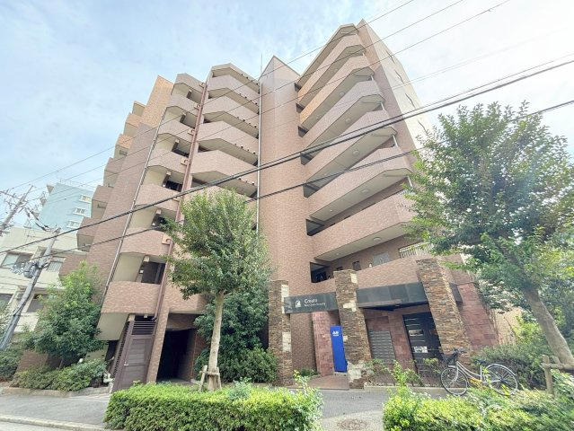 クレアート新大阪セレニティの外観