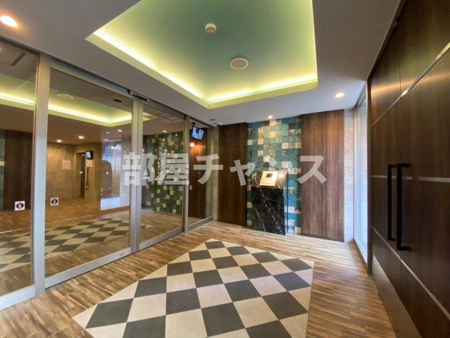 ファステート栄セントラルのエントランス