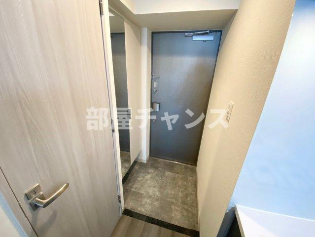 ファステート栄セントラルの玄関