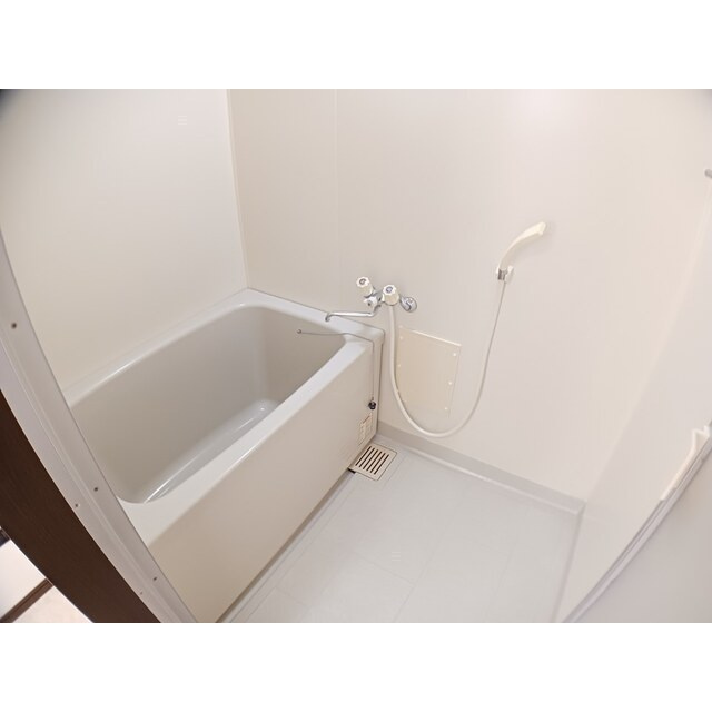 ソシエ２２１の浴室