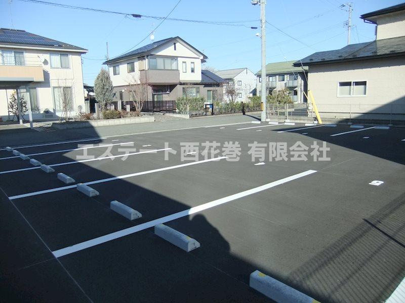 gran hills suwaの駐車場