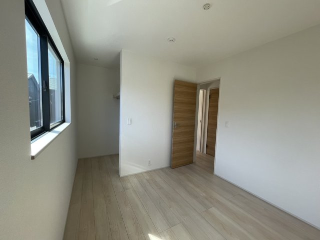 西五城戸建（賃貸中）の洋室|２階