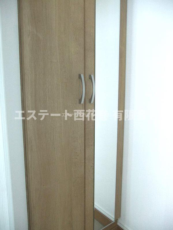 gran hills suwaの収納|鏡付きシューズボックス