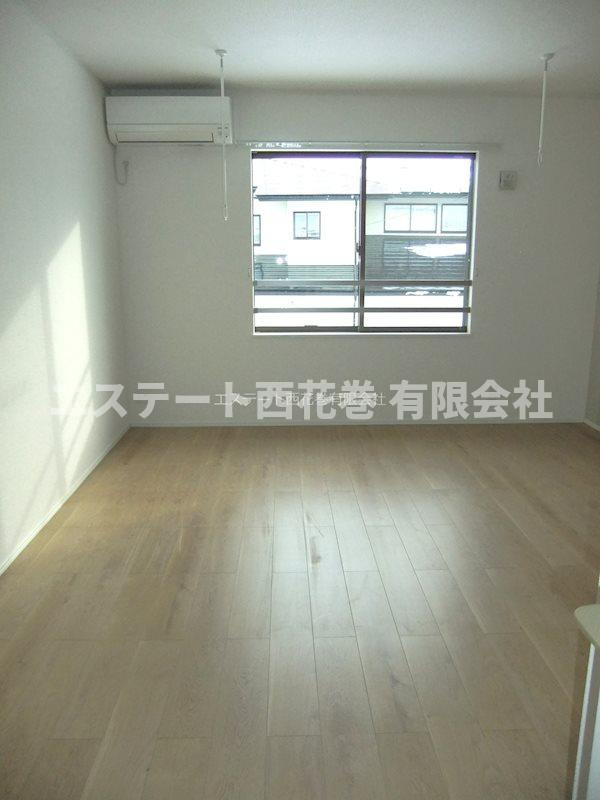 gran hills suwaの居間・リビング