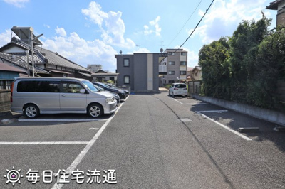 【駐車場】 | ラーナ