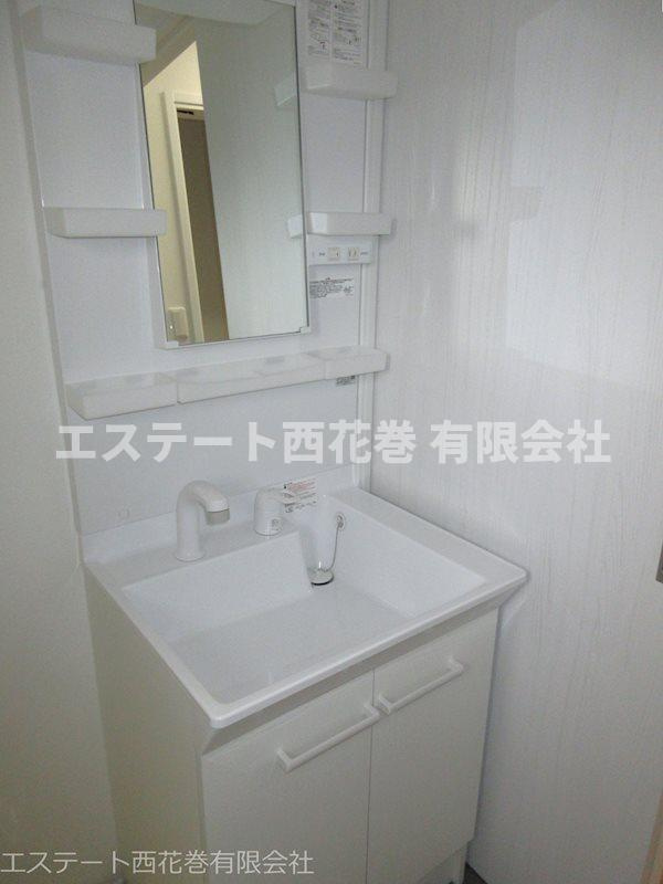 Fiore桜町（フィオーレ）Ｄ|シャワー付洗面化粧台