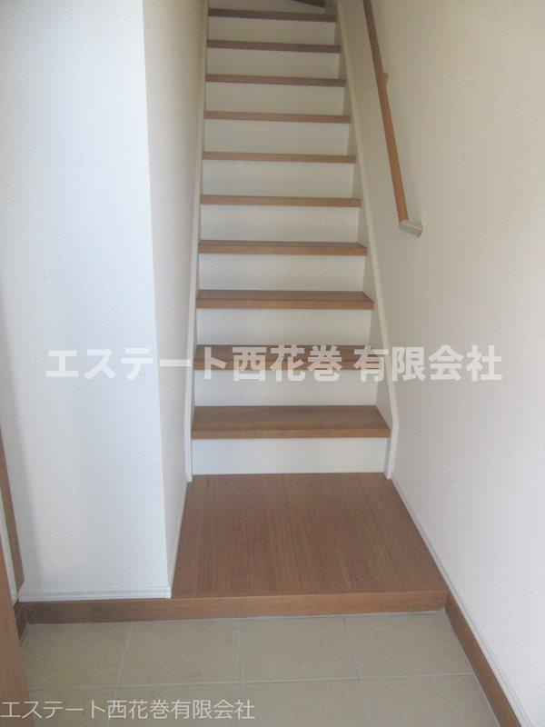 Fiore桜町（フィオーレ）Ｄの玄関