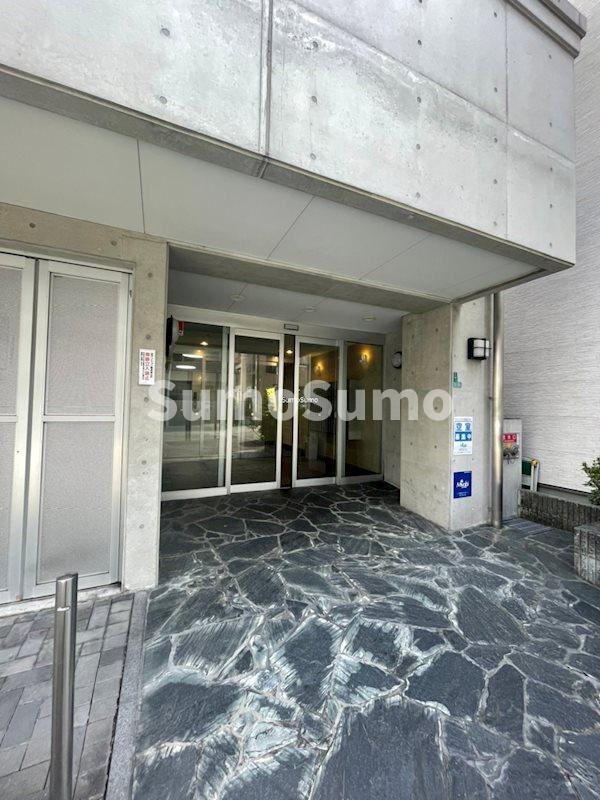 大阪市浪速区木津川１丁目の賃貸マンションのエントランス|落ち着いたエントランスです
