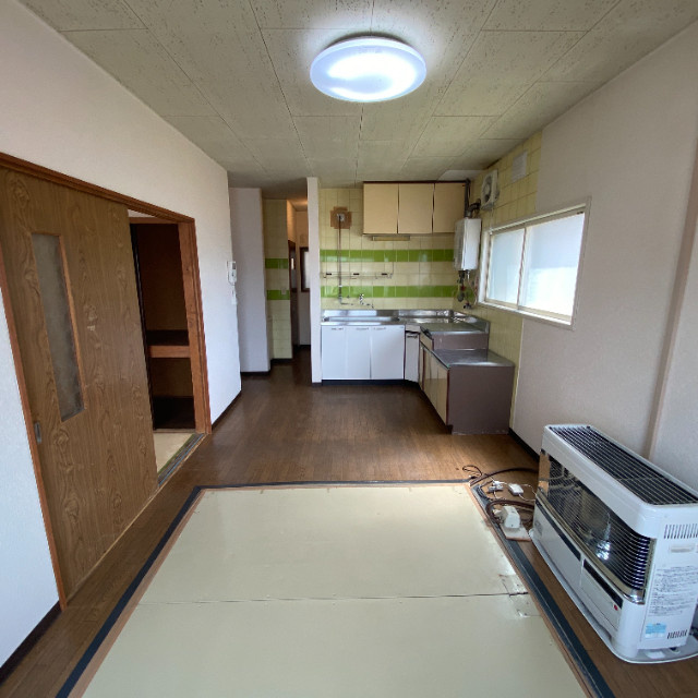 志渡アパートの居間・リビング|ゆったりとしたリビングです