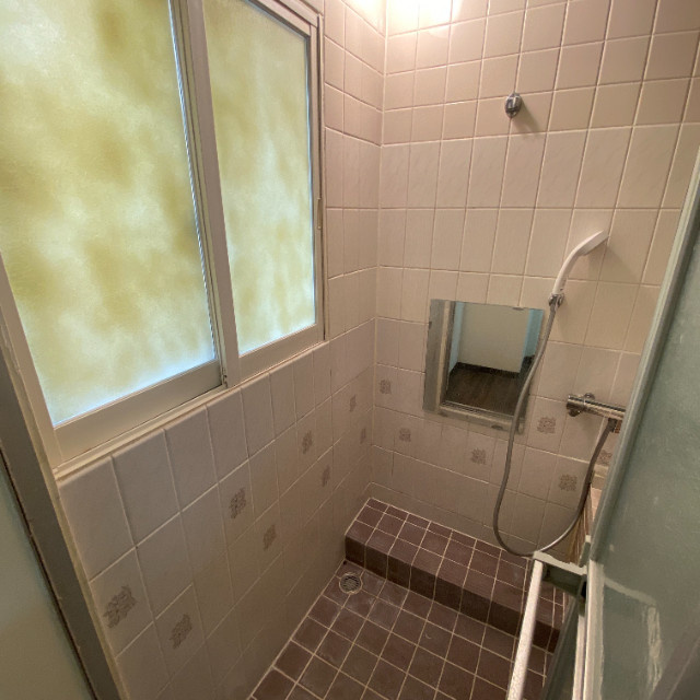 志渡アパートの浴室|日々の暮らしに欠かせないお風呂です