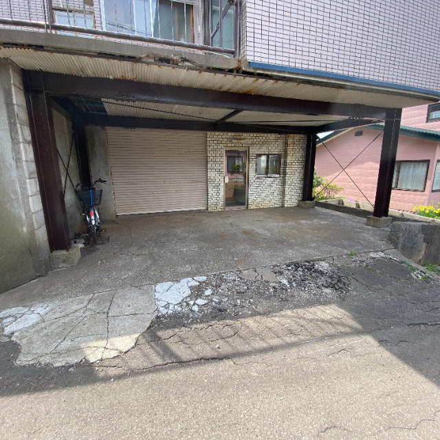 志渡アパートの駐車場|駐車場です