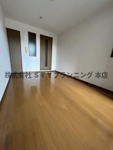 仲介手数料０円！豊田ノースウエストの居間・リビング