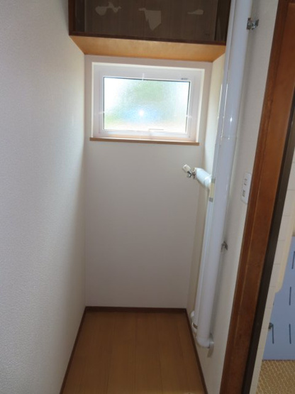 【ランドリースペース】 | 北見市留辺蘂町旭１区２３０番地５　中古売家 | 窓交換いたしました。