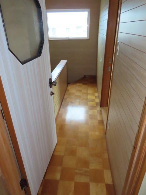 北見市留辺蘂町旭１区２３０番地５　中古売家のその他共用部分|２階ホール