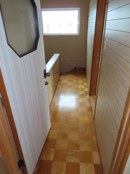 【その他共用部分】 | 北見市留辺蘂町旭１区２３０番地５　中古売家 | ２階ホール