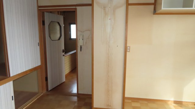 北見市留辺蘂町旭１区２３０番地５　中古売家の洋室