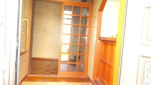 北見市留辺蘂町旭１区２３０番地５　中古売家の玄関