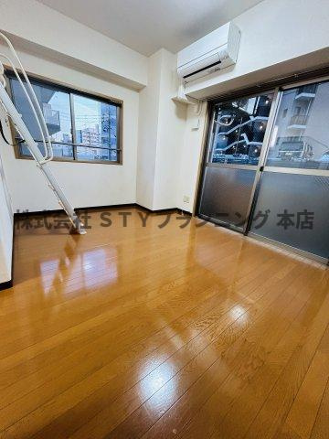 仲介手数料０円！レジデンスウインド山の手の居間・リビング