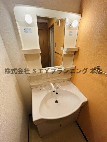 仲介手数料０円！レジデンスウインド山の手の独立洗面台