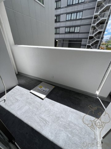 セレニテ新大阪ミラク弐番館のバルコニー