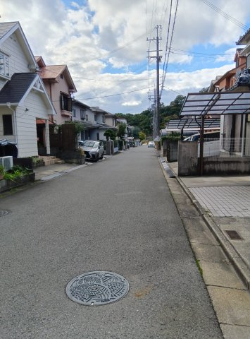 和歌山市木ノ本・中古戸建・54621の前面道路含む現地写真