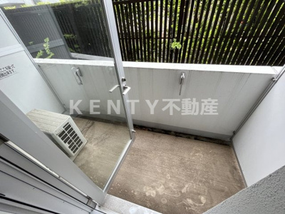 【バルコニー】 | パークリュクス蒲田一丁目 | お洗濯にも便利なバルコニー付き