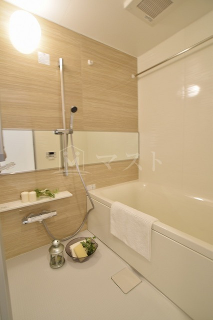 プレジオテンマの浴室