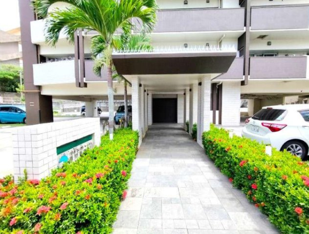 アーバンパレット港川学園通りの外観|マンション入口