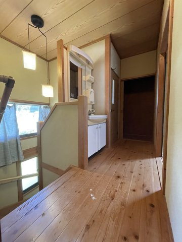 美咲町西川　中古住宅　6DKの内装|2F