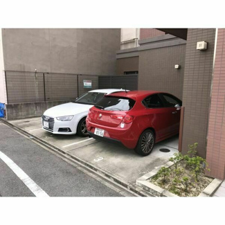 【駐車場】