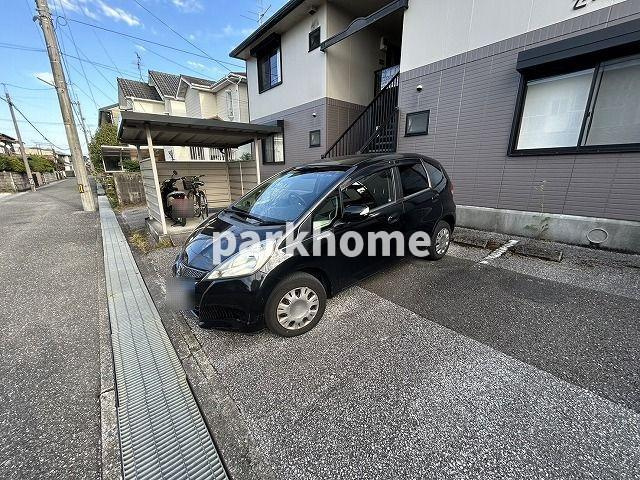 セジュールSHIMAの駐車場|駐車場があるので、車を買う予定の方も安心です
