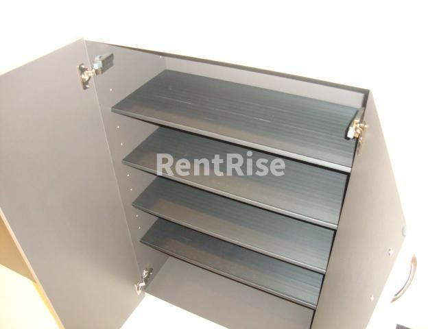 イース（Ｅａｃｅ）の玄関|下駄箱