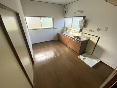 【居間・リビング】 | 南恵我之荘8丁目戸建