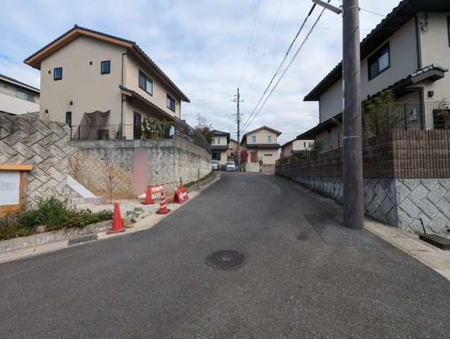 宇多野上ノ谷町12-39　３号地/３区画