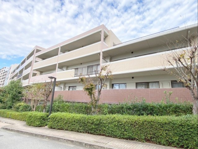 ベンタナヒルズ篠栗2号館の外観|築28年鉄筋コンクリート造のマンション！