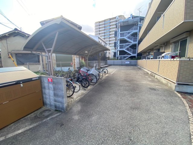 フォレストコート逆瀬川（サカセガワ）の駐車場|駐車場です