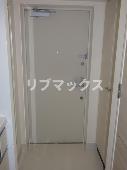 【玄関】Ｌｅ’ａ横濱西口弐番館