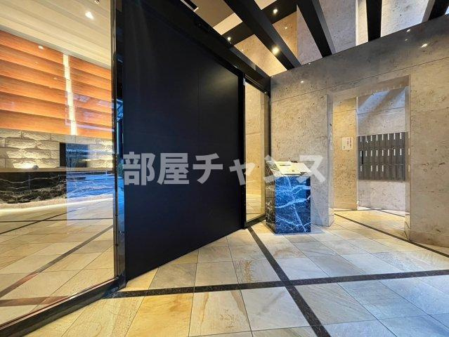 セノアタワー泉のエントランス|ゆとりのあるエントランスです