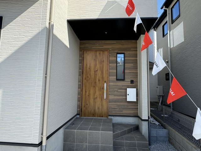 柏市酒井根７丁目新築戸建【酒井根西小学校：10分】のエントランス|エントランス・玄関ポーチ