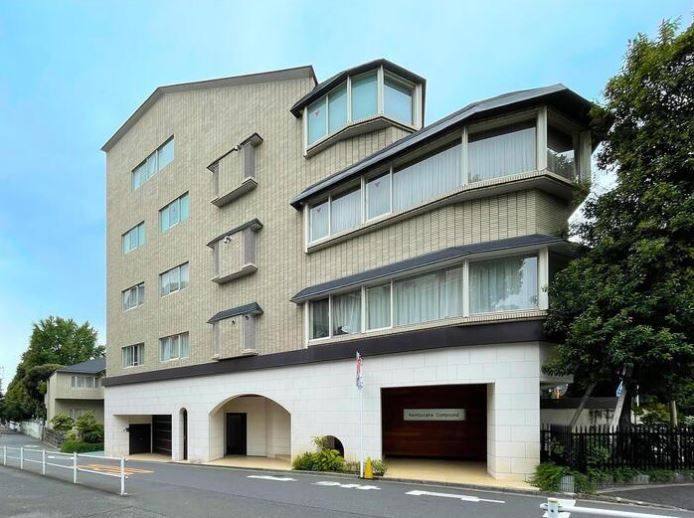 港区南麻布４丁目の賃貸マンションの外観