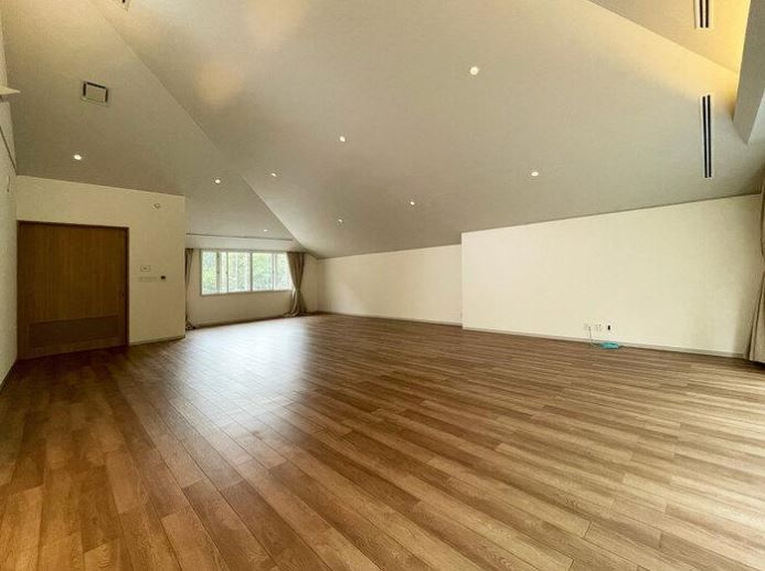 港区南麻布４丁目の賃貸マンションの居間・リビング