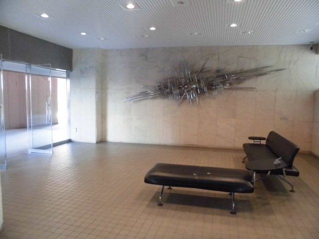 コスモ西大島グランステージのエントランス