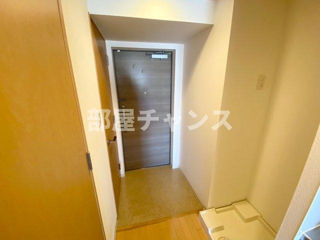 フローラル東別院の玄関