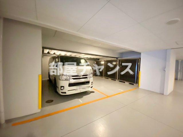 プレミアムコート葵の駐車場