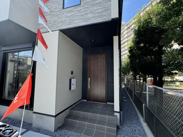 松戸市日暮７丁目新築戸建（日暮４期）のエントランス|エントランス・玄関ポーチ