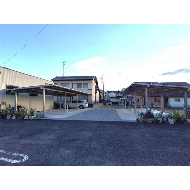 岐阜市旦島中１丁目の駐車場の外観